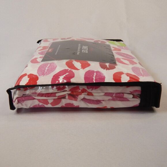 Valentines Day Red Pink Lips KISS  Love Lipstick TWIN Sheet 3 pc Set Girls Teen - Picture 8 of 10